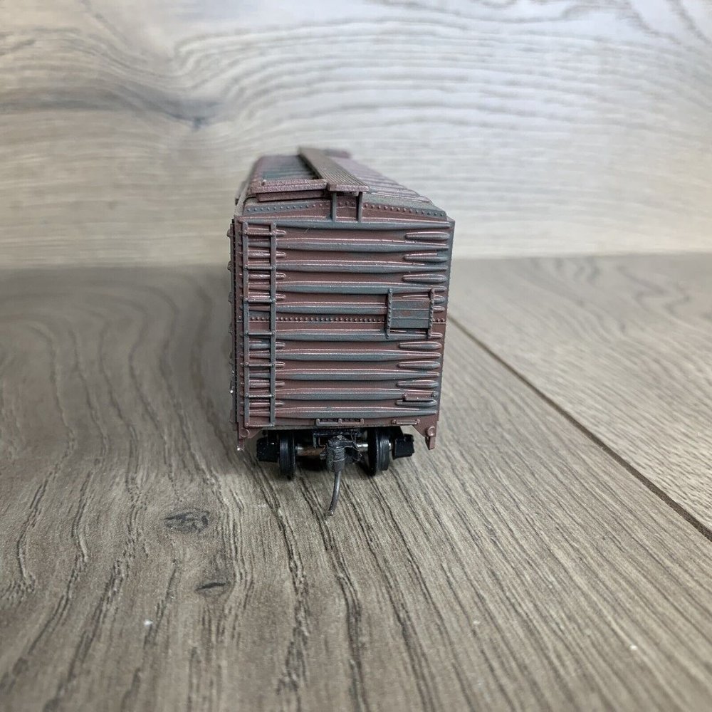 Athearn 5003 40 ft Box Car C & NW Chicago And Northwest HO Scale - Picture 3 of 11